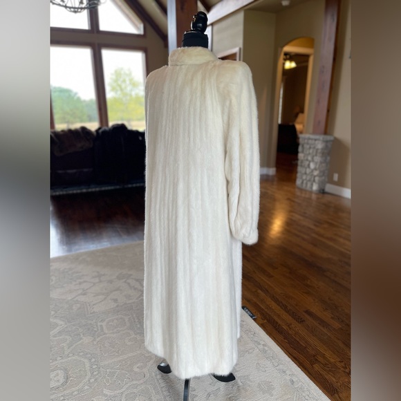 SOLD - Picture 9 of 16